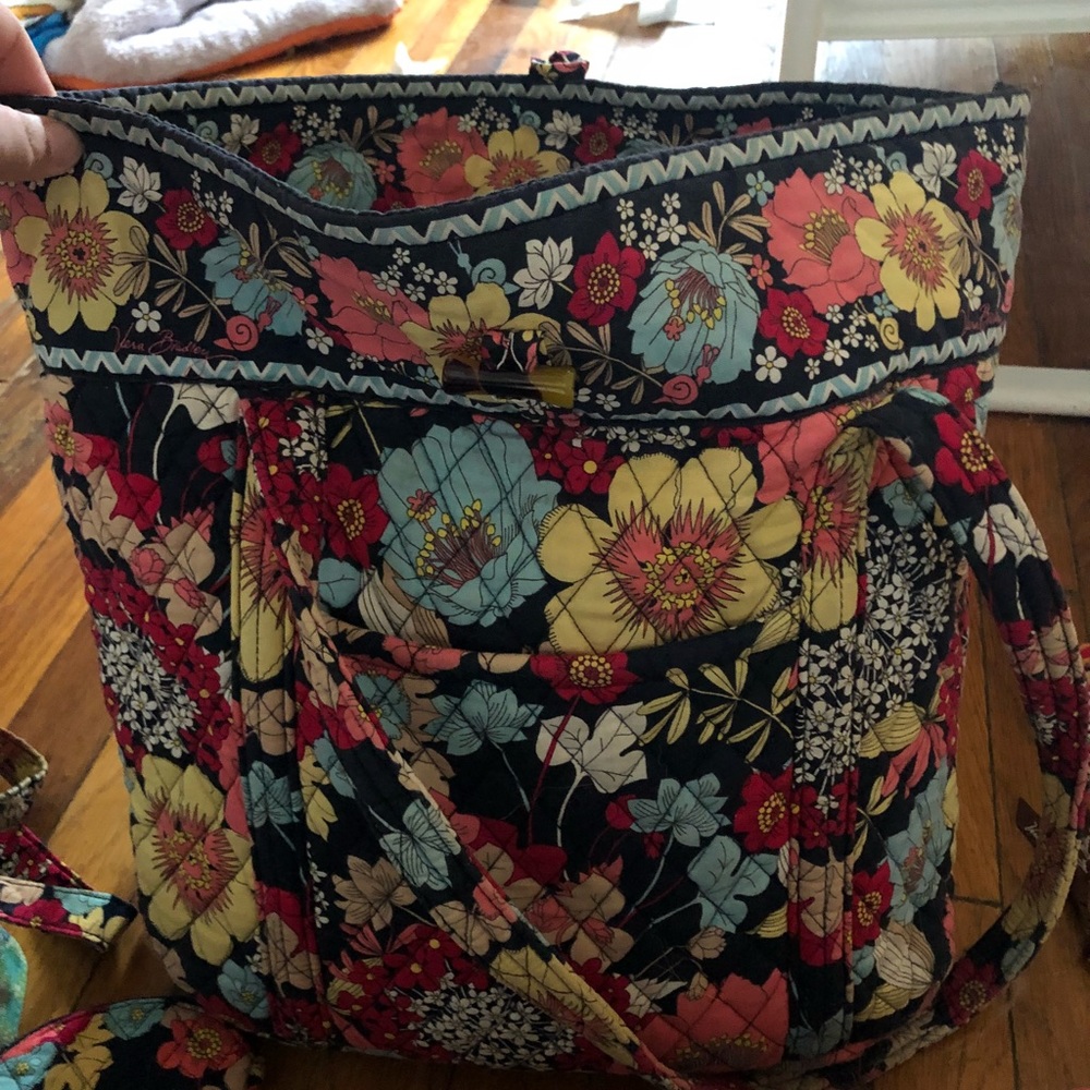 Happy snails vera tote